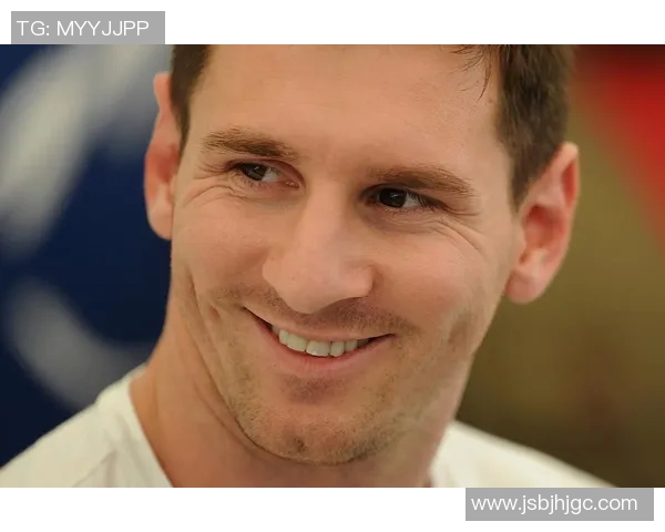 足球明星红发的神秘身份揭晓他是谁引发球迷热议